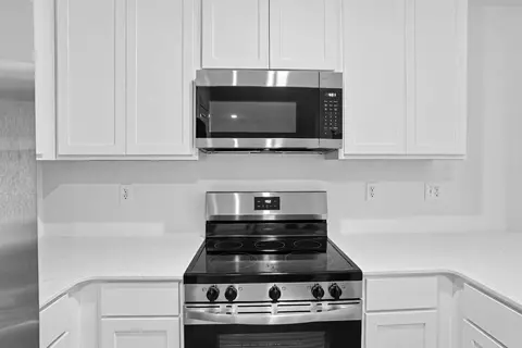 Kitchen - 5006 Myrtle Loop #HS 29, Crestview, FL 32539 photo 1 of 1