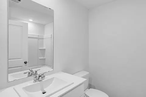 Bath - 5006 Myrtle Loop #HS 29, Crestview, FL 32539 photo 1 of 1