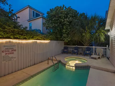 Exterior - 4491 Ocean View Dr, Destin, FL 32541 photo 12 of 14