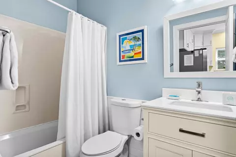 Bath - 4491 Ocean View Dr, Destin, FL 32541 photo 1 of 4