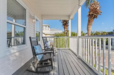 Exterior - 4491 Ocean View Dr, Destin, FL 32541 photo 4 of 14