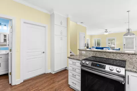 Kitchen - 4491 Ocean View Dr, Destin, FL 32541 photo 5 of 5