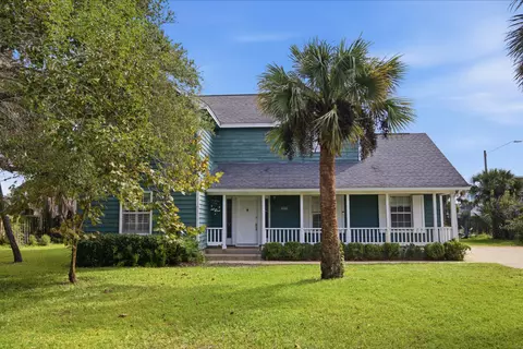 700 Sailfish Dr, Fort Walton Beach, FL 32548