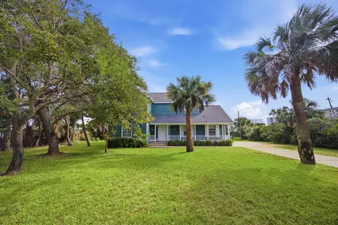 700 Sailfish Dr, Fort Walton Beach, FL 32548