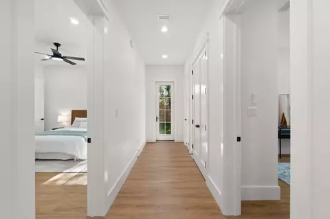 Entry Way - 708 Forest St, Destin, FL 32541 photo 6 of 10