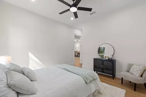 Bedroom - 708 Forest St, Destin, FL 32541 photo 2 of 6