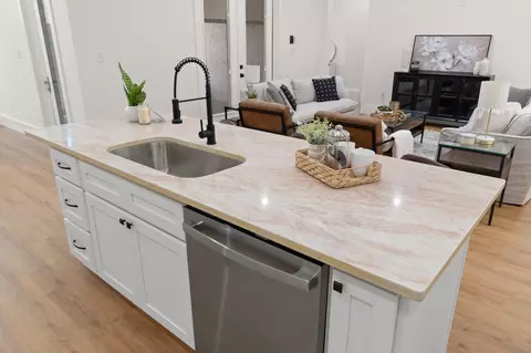 Kitchen - 708 Forest St, Destin, FL 32541 photo 7 of 9