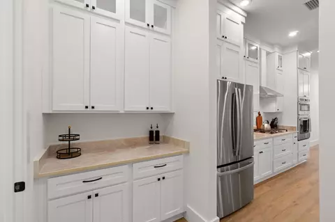 Kitchen - 708 Forest St, Destin, FL 32541 photo 9 of 9
