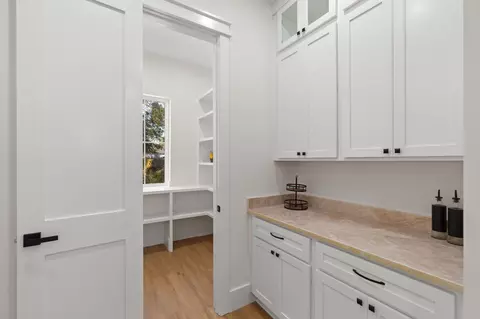 Entry Way - 708 Forest St, Destin, FL 32541 photo 4 of 10