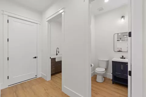 Entry Way - 708 Forest St, Destin, FL 32541 photo 9 of 10