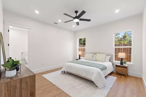 Bedroom - 708 Forest St, Destin, FL 32541 photo 5 of 6