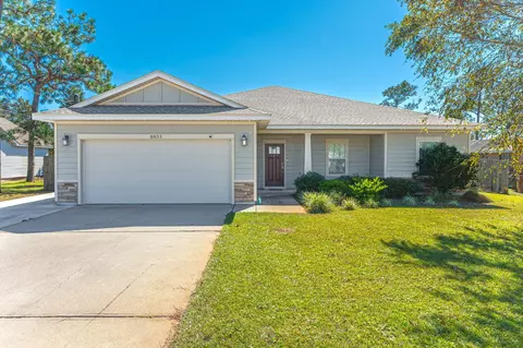 8833 Cagle Dr, Navarre, FL 32566