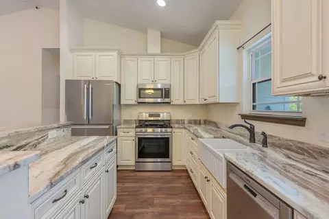 Kitchen - 1435 Aaron Baker Rd, Baker, FL 32531 photo 1 of 5