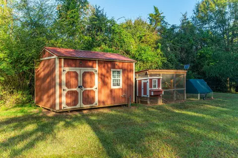 Exterior - 1435 Aaron Baker Rd, Baker, FL 32531 photo 10 of 14