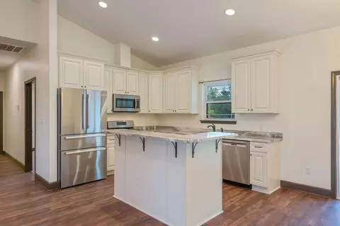 Kitchen - 1435 Aaron Baker Rd, Baker, FL 32531 photo 4 of 5