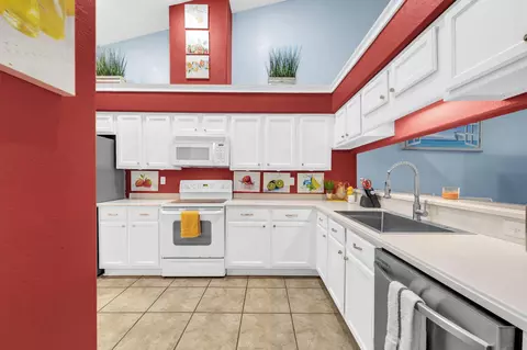 Kitchen - 4217 Jade Loop, Destin, FL 32541 photo 1 of 5