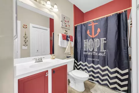 Bath - 4217 Jade Loop, Destin, FL 32541 photo 1 of 4