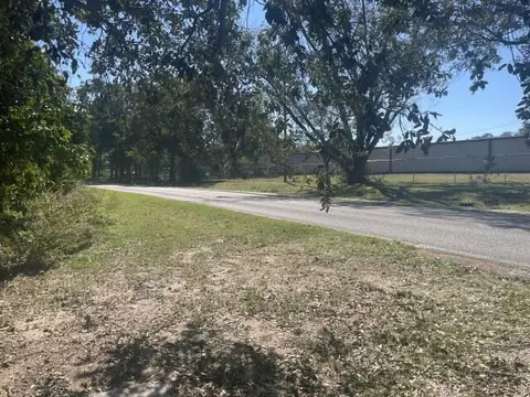 Other - 640 Industrial Dr, Crestview, FL 32539 photo 2 of 7