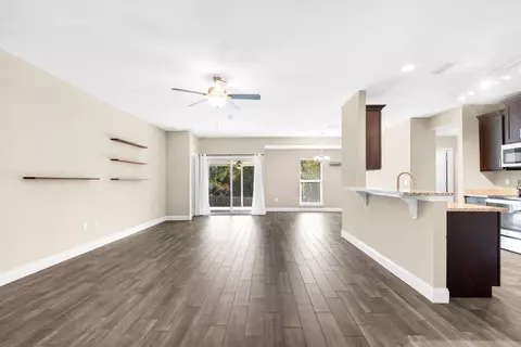 Living - 420 Scooter Cv, Crestview, FL 32539 photo 1 of 7