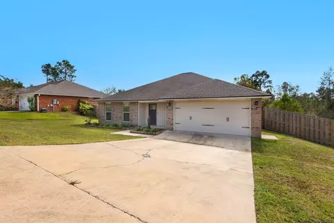 Exterior - 420 Scooter Cv, Crestview, FL 32539 photo 3 of 8