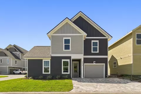3924 Bungalow Ln, Panama City Beach, FL 32408