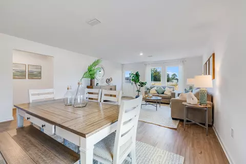 Dining - 5024 Myrtle Loop #HS 30, Crestview, FL 32539 photo 1 of 1