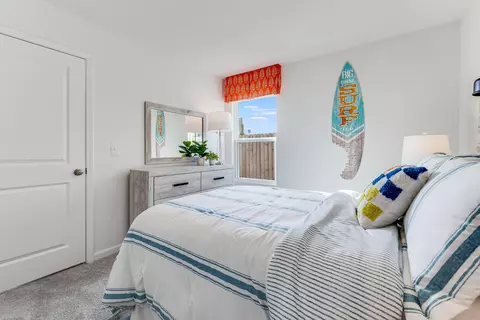 Bedroom - 5024 Myrtle Loop #HS 30, Crestview, FL 32539 photo 8 of 9