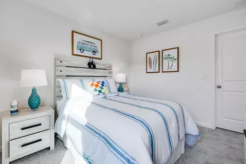 Bedroom - 5024 Myrtle Loop #HS 30, Crestview, FL 32539 photo 9 of 9