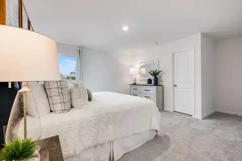 Bedroom - 5024 Myrtle Loop #HS 30, Crestview, FL 32539 photo 2 of 9