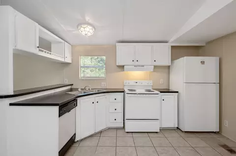 14 Roman Rd, Defuniak Springs, FL 32433