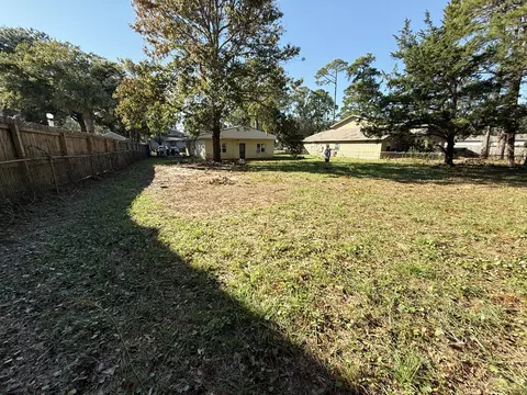 27 SE Park Cir, Fort Walton Beach, FL 32548