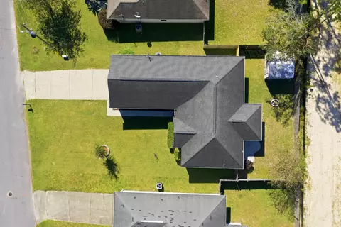 View/Area - 211 Tiffot Ct, Crestview, FL 32539 photo 3 of 5