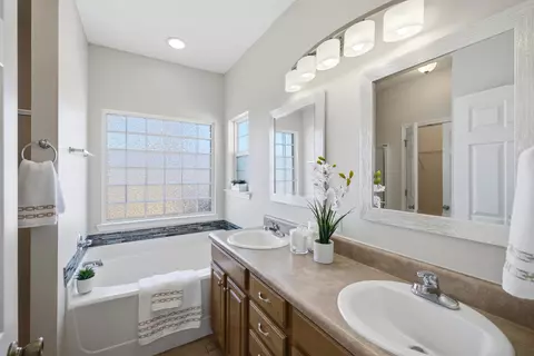 Bath - 211 Tiffot Ct, Crestview, FL 32539 photo 1 of 3
