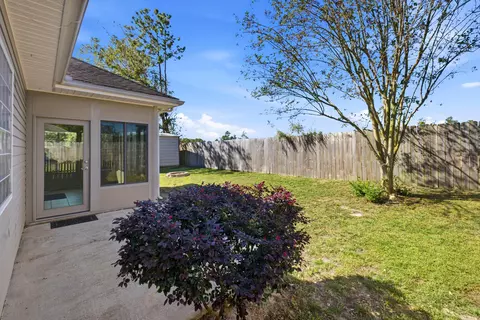 Exterior - 211 Tiffot Ct, Crestview, FL 32539 photo 4 of 10