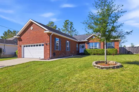 Exterior - 211 Tiffot Ct, Crestview, FL 32539 photo 2 of 10