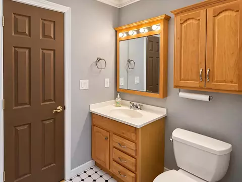 Bath - 3316 Colonial Ct, Crestview, FL 32539 photo 1 of 2
