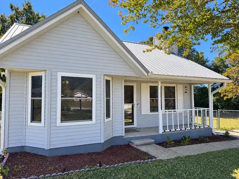 Exterior - 3316 Colonial Ct, Crestview, FL 32539 photo 5 of 14