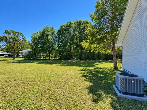 Exterior - 3316 Colonial Ct, Crestview, FL 32539 photo 10 of 14