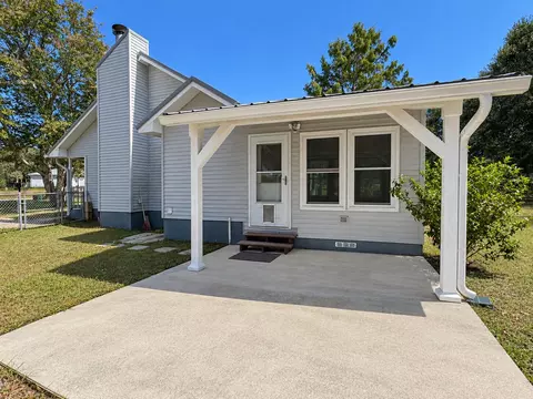 Exterior - 3316 Colonial Ct, Crestview, FL 32539 photo 6 of 14