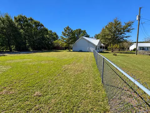 Exterior - 3316 Colonial Ct, Crestview, FL 32539 photo 14 of 14