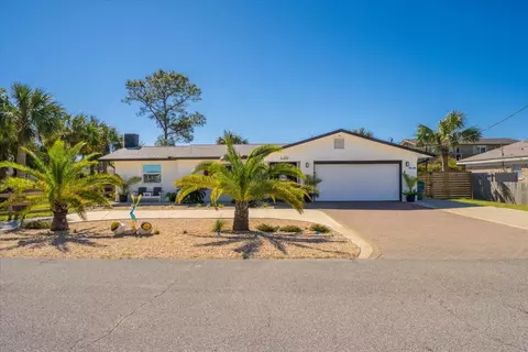 450 Caviar Dr, Fort Walton Beach, FL 32548