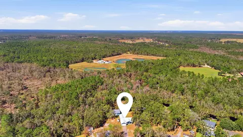 View/Area - 806 Phillips Dr, Freeport, FL 32439 photo 6 of 9