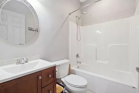 Bath - 806 Phillips Dr, Freeport, FL 32439 photo 4 of 4