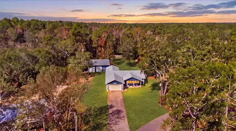 View/Area - 806 Phillips Dr, Freeport, FL 32439 photo 3 of 9