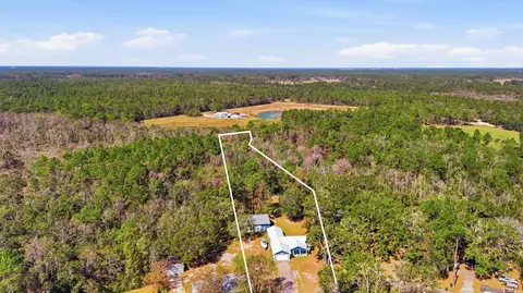 View/Area - 806 Phillips Dr, Freeport, FL 32439 photo 4 of 9