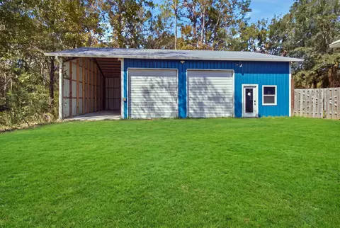 Exterior - 806 Phillips Dr, Freeport, FL 32439 photo 13 of 13