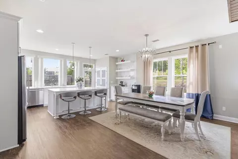 Dining - 8701 Glenoak Trl, Other, FL photo 2 of 3