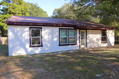 174 Aero Dr, Defuniak Springs, FL 32433