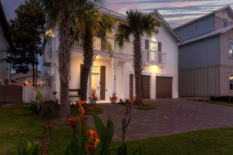 Exterior - 44 Walton Dr, Miramar Beach, FL 32550 photo 5 of 7