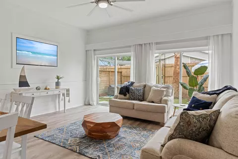 Living - 44 Walton Dr, Miramar Beach, FL 32550 photo 3 of 4